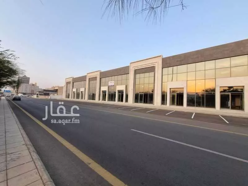 4000 sqm shop in Al Dhahirah 2