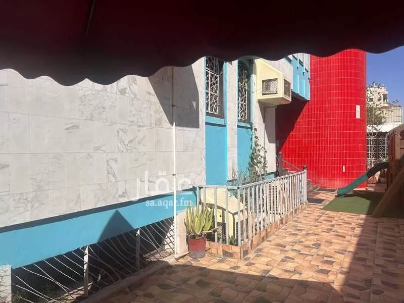 7 bedroom villa in Al Aziziyah 3