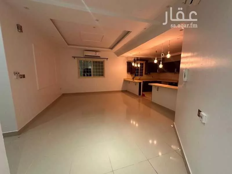 شقة 3 غرف في عرقة 2