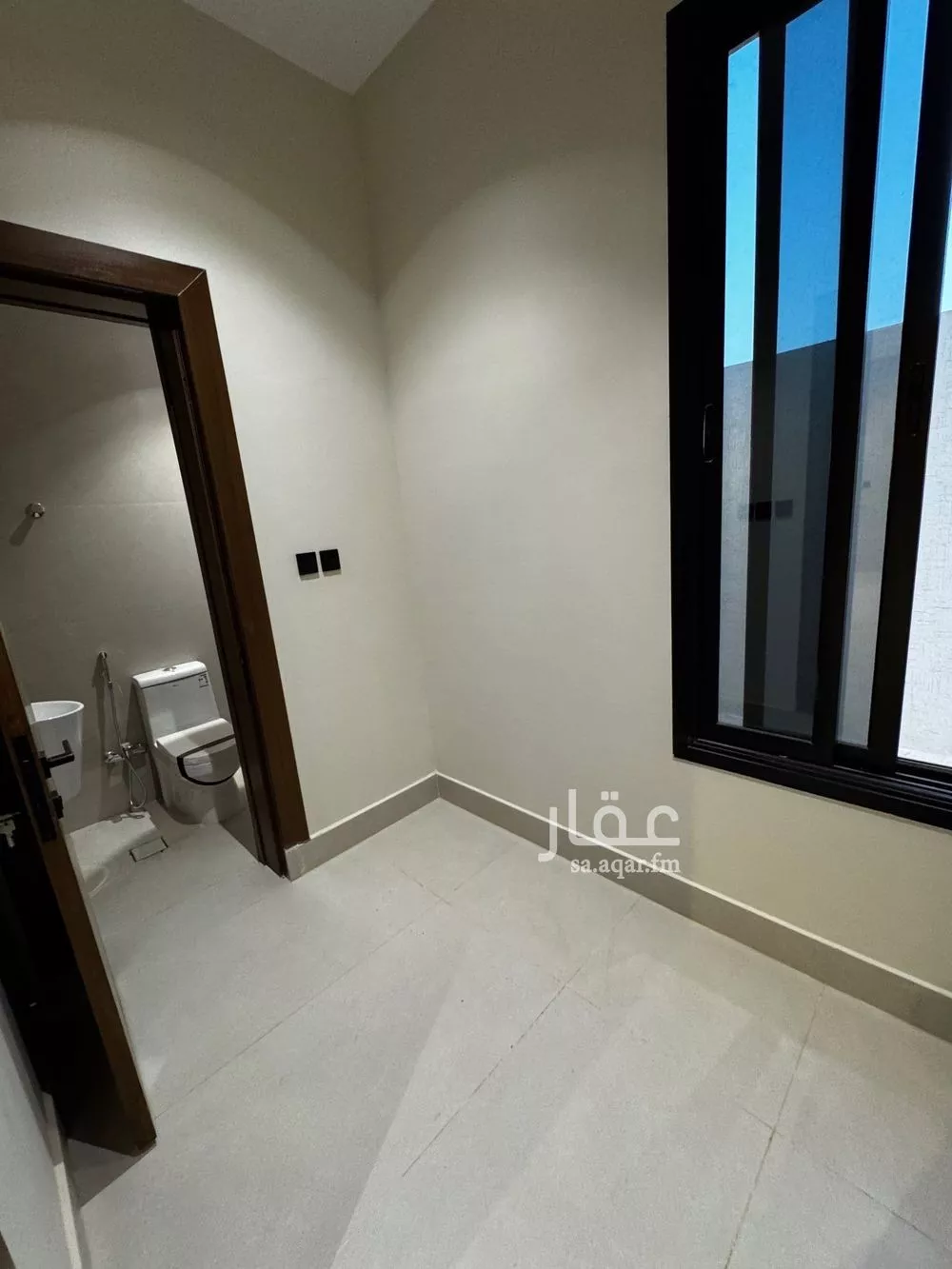 دور 10 غرف في الرمال 12
