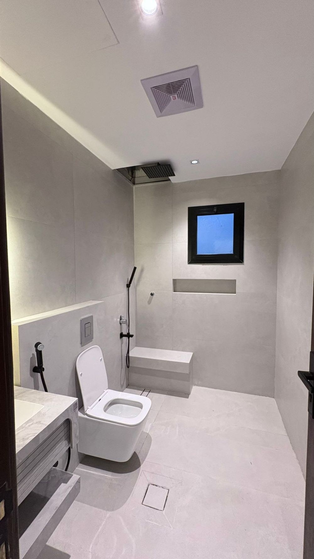 5 bedroom apartment in Shawran, Madinah 10