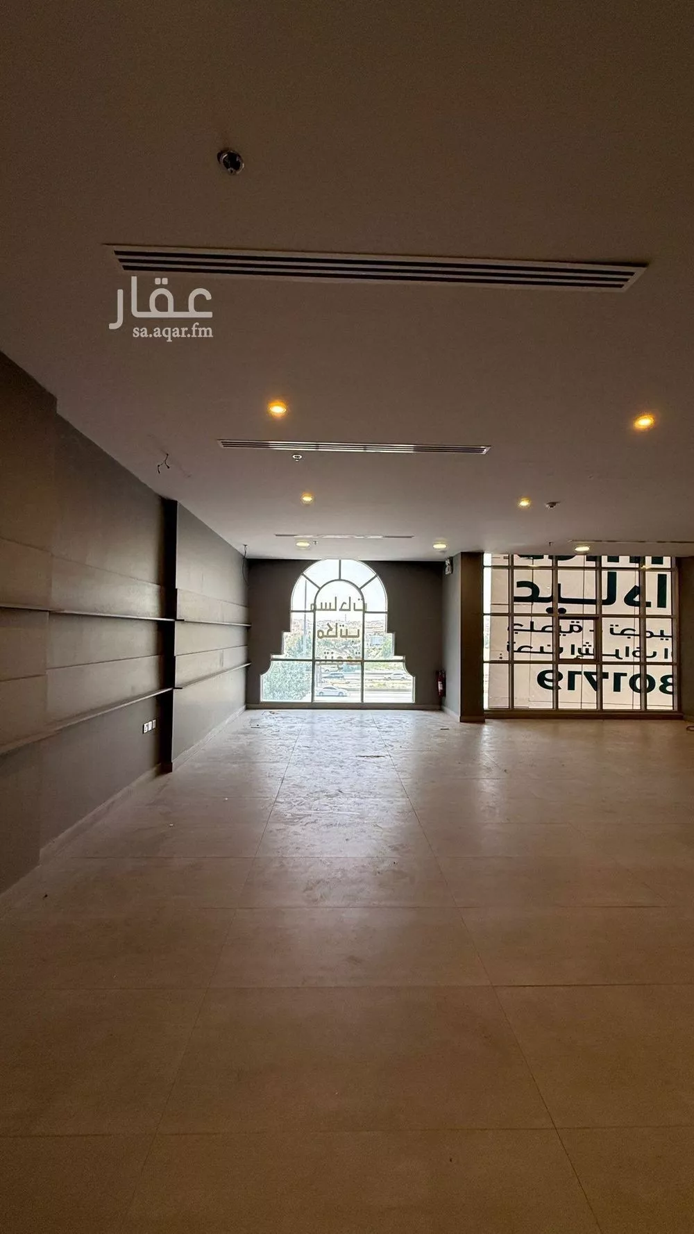2177 sqm office in Al Qusur 11