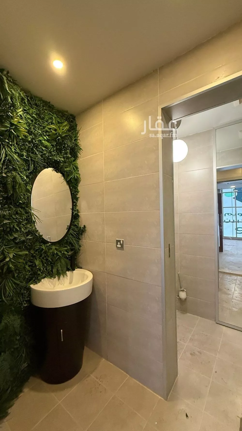 2177 sqm office in Al Qusur 13