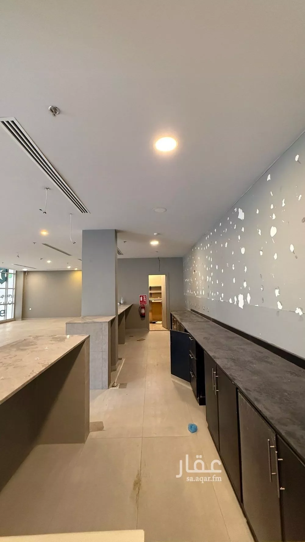 2177 sqm office in Al Qusur 10