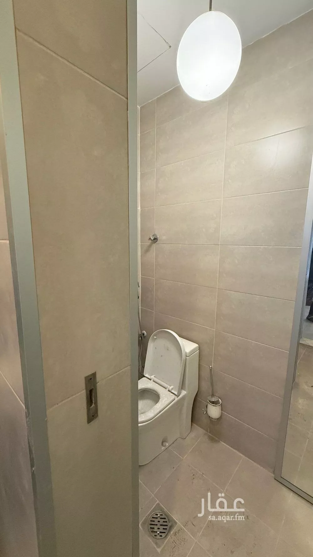 2177 sqm office in Al Qusur 12