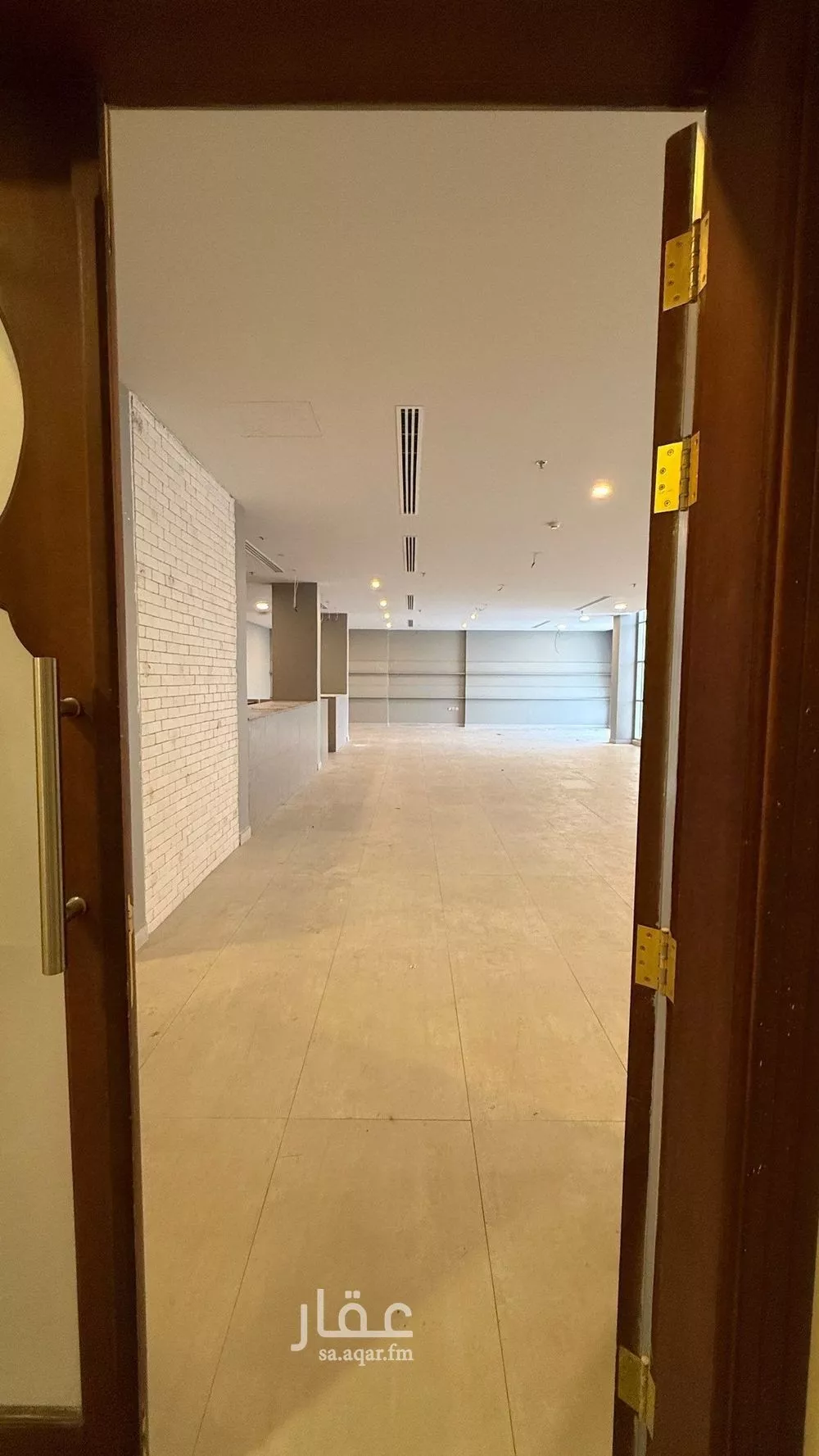 2177 sqm office in Al Qusur 6