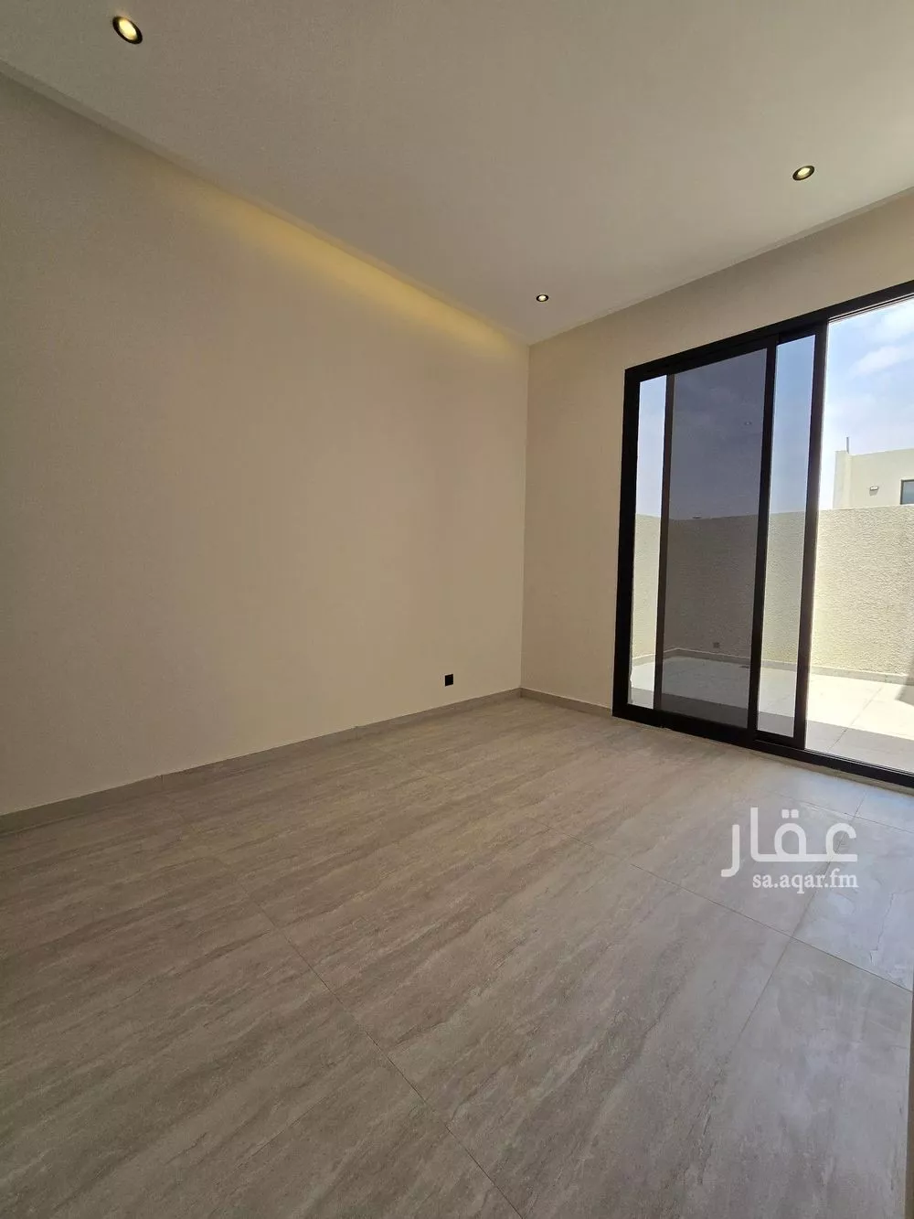 دور 4 غرف في الرمال 10