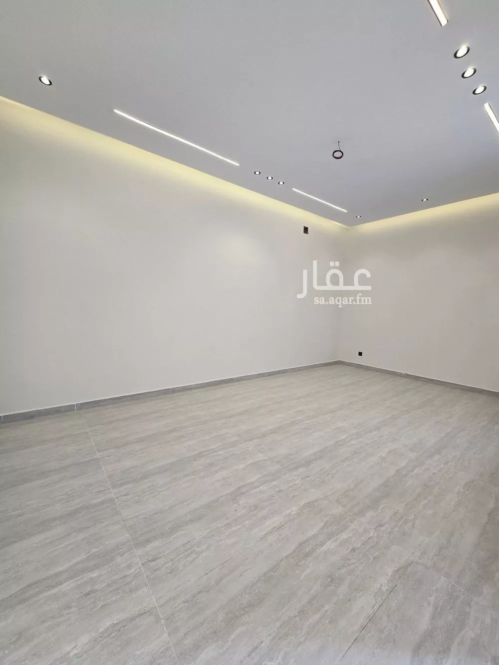 5 bedroom floor in Al Rimal 2