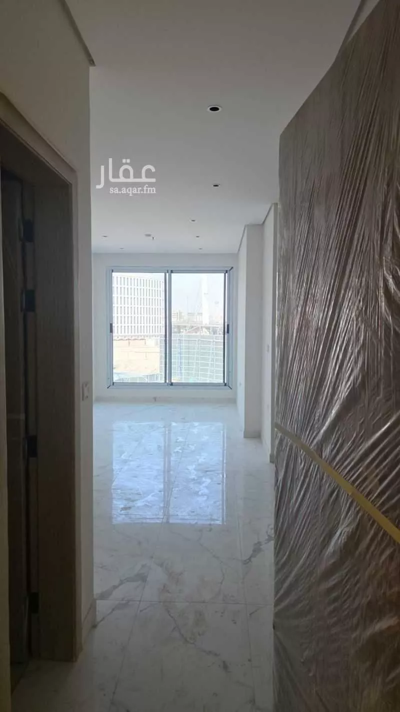 عمارة 1284 م² في الملز 5