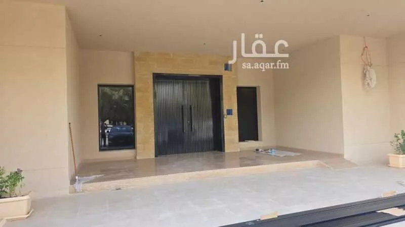 عمارة 1284 م² في الملز 4