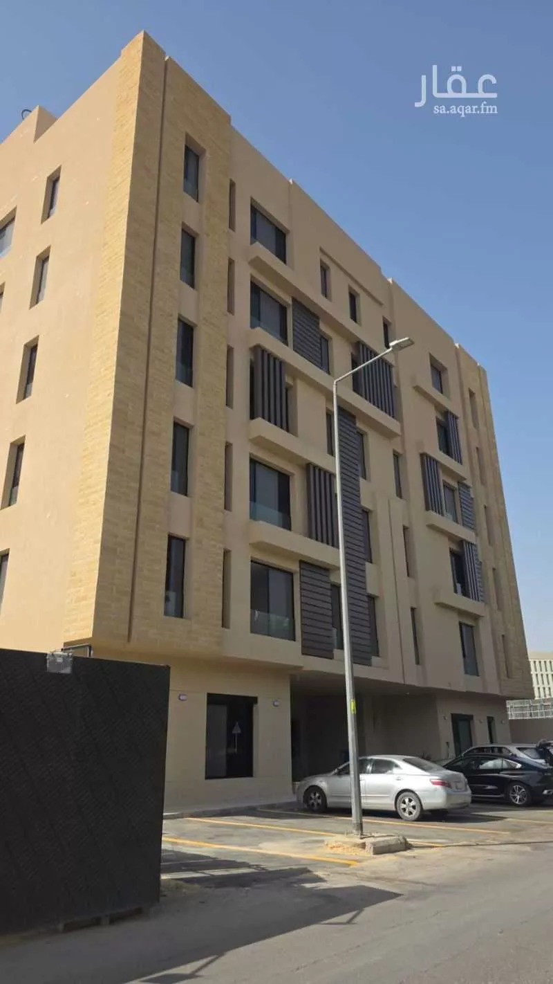 عمارة 1284 م² في الملز 8