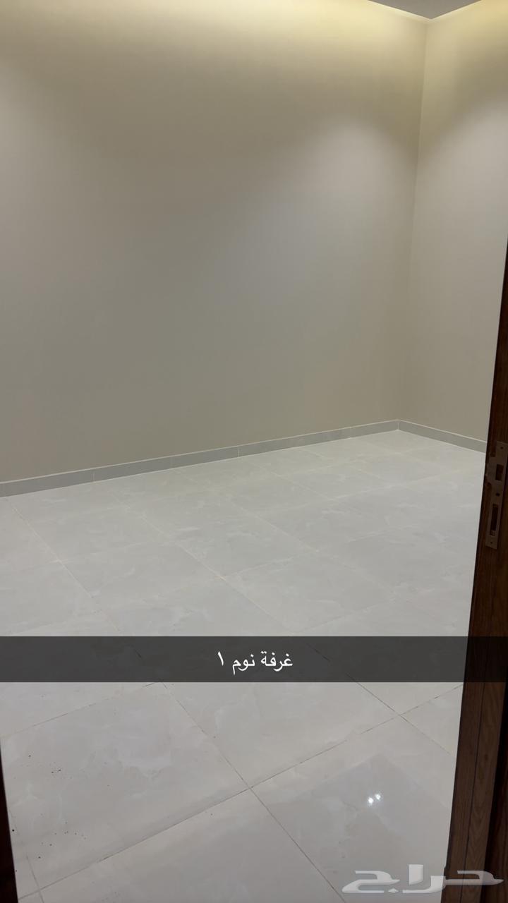 شقة 3 غرف في الرمال 5