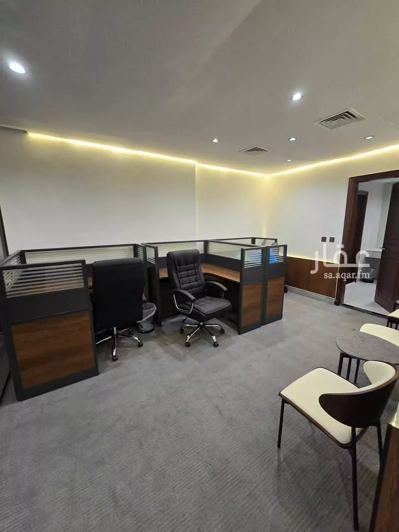 350 sqm office in Al Ruwais 6