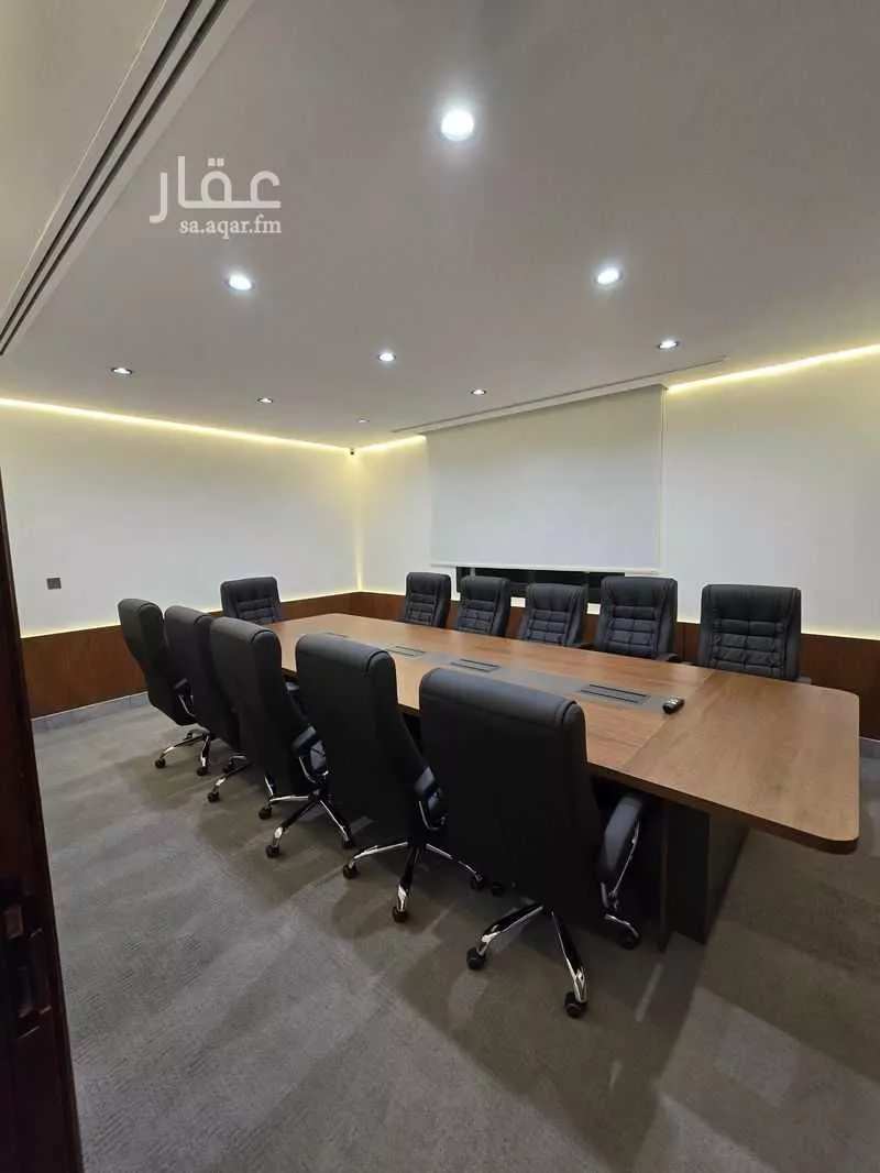 350 sqm office in Al Ruwais 15