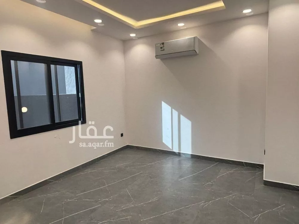 دور 3 غرف في العارض 8