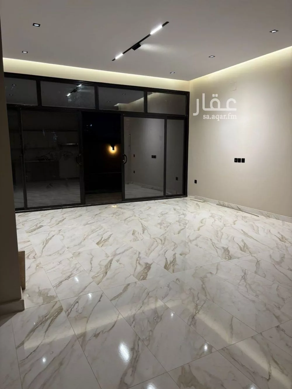 دور 4 غرف في العليا 11
