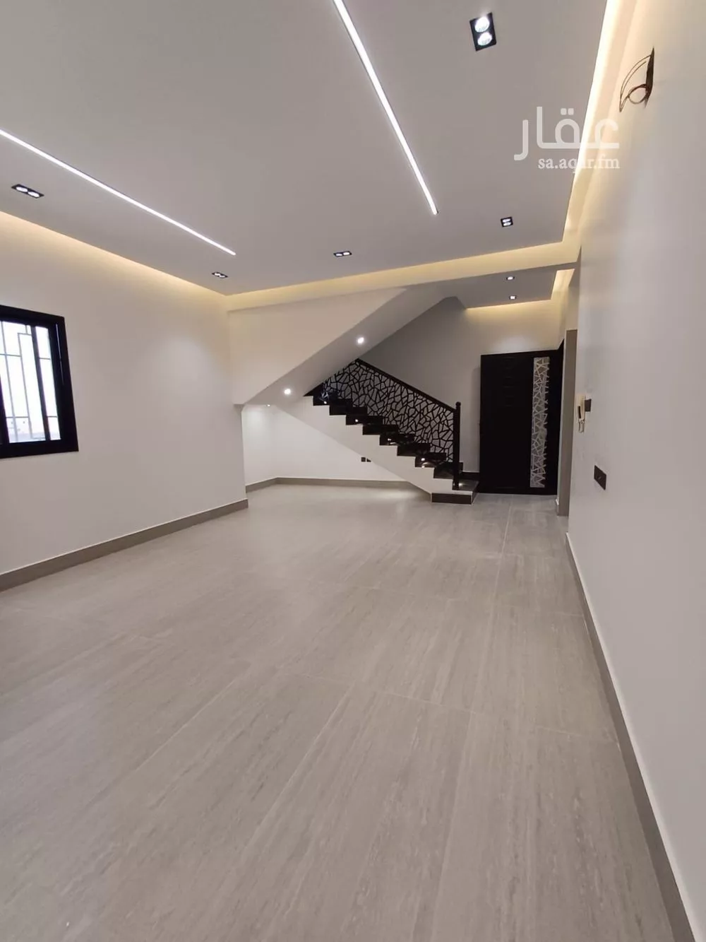 فيلا 5 غرف في البرية 9