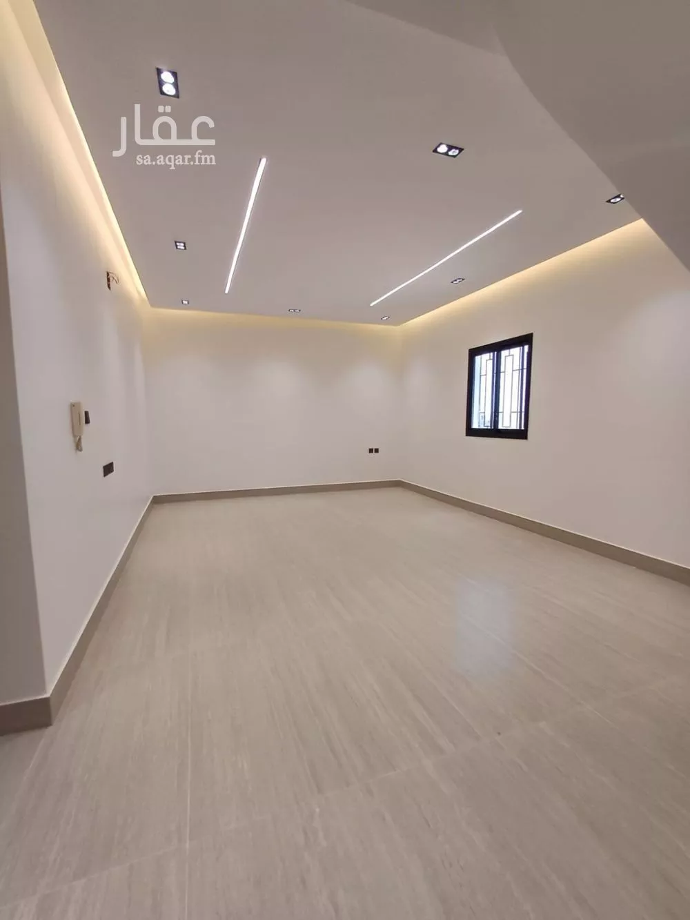 فيلا 5 غرف في البرية 8