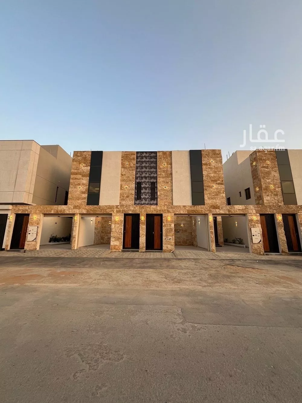 فيلا 4 غرف في الجنادرية 2