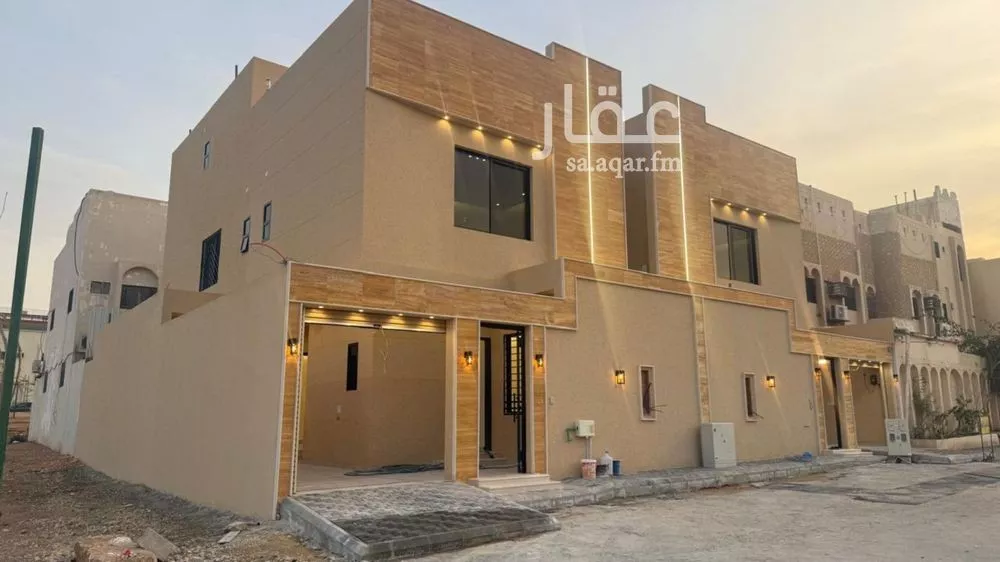 فيلا 6 غرف في ظهرة البديعة 5