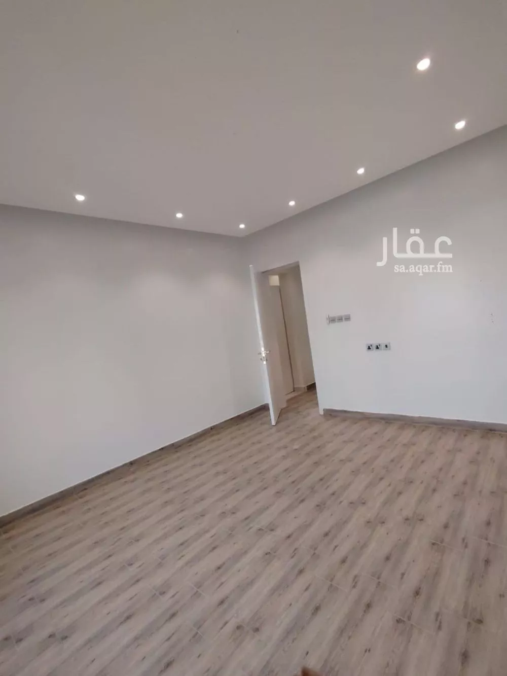 دور 1 غرف في العارض 4