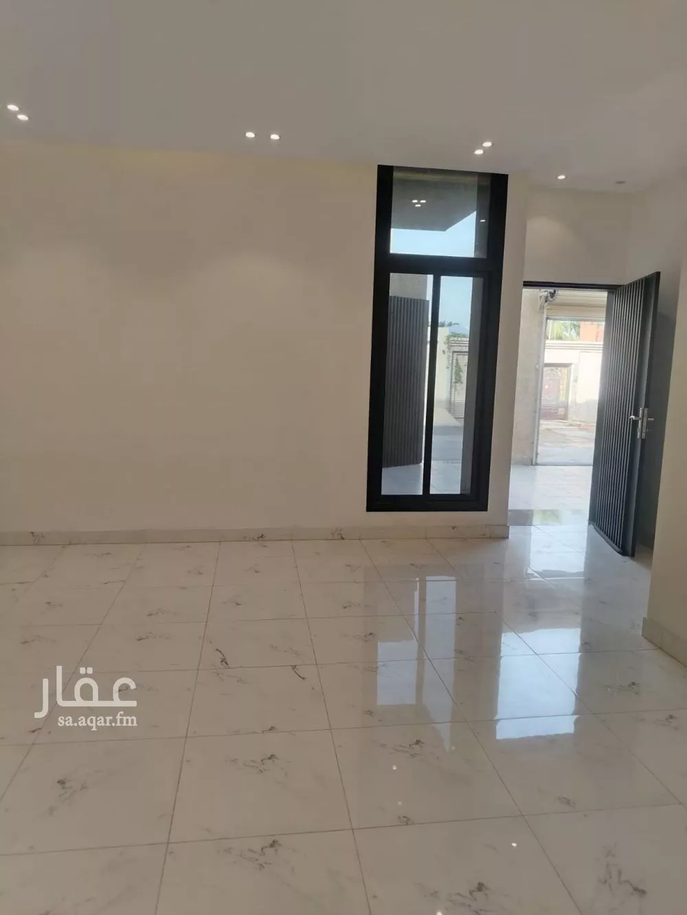 فيلا 7 غرف في العارض 4