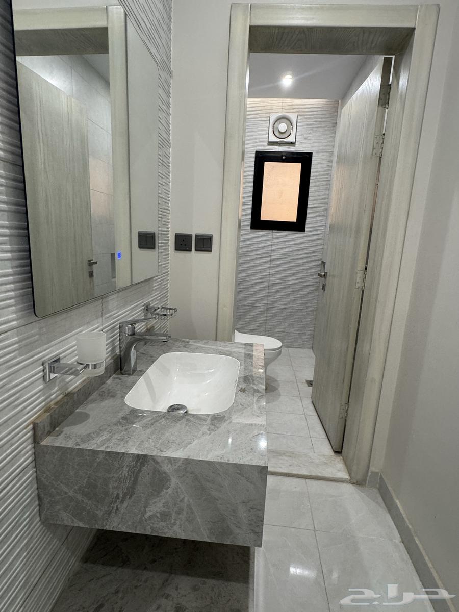 4 bedroom apartment in Al Rabwa 5
