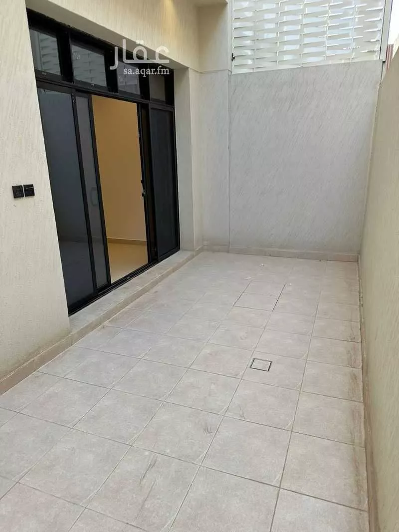 4 bedroom villa in Riyadh 22