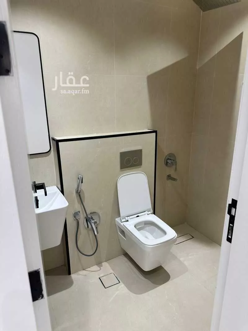 4 bedroom villa in Riyadh 18