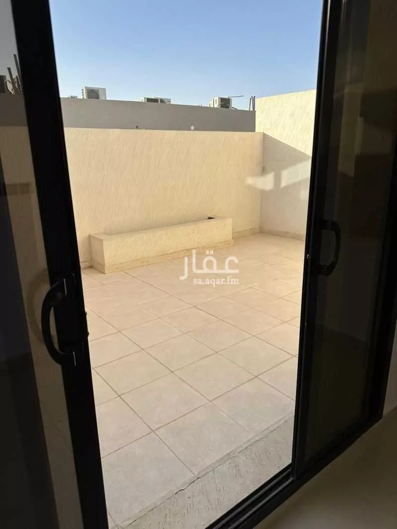 4 bedroom villa in Riyadh 9