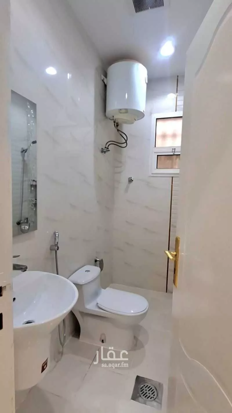 7 bedroom villa in Al Rimal 15