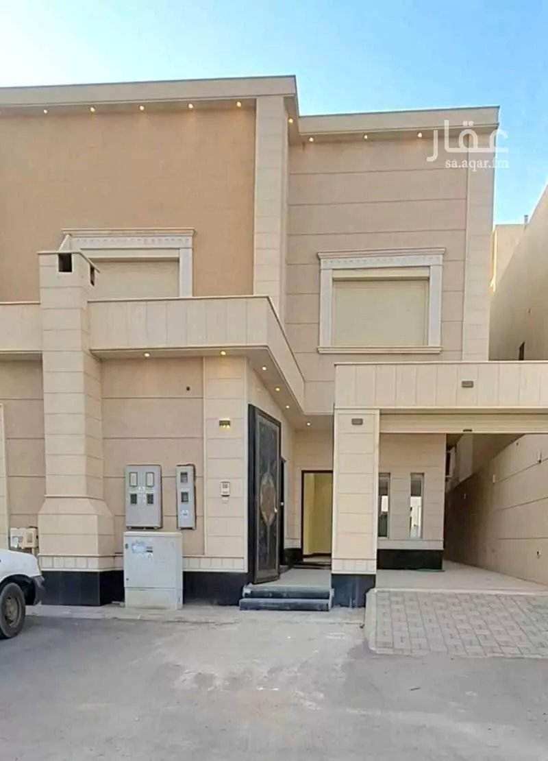 7 bedroom villa in Al Rimal 12