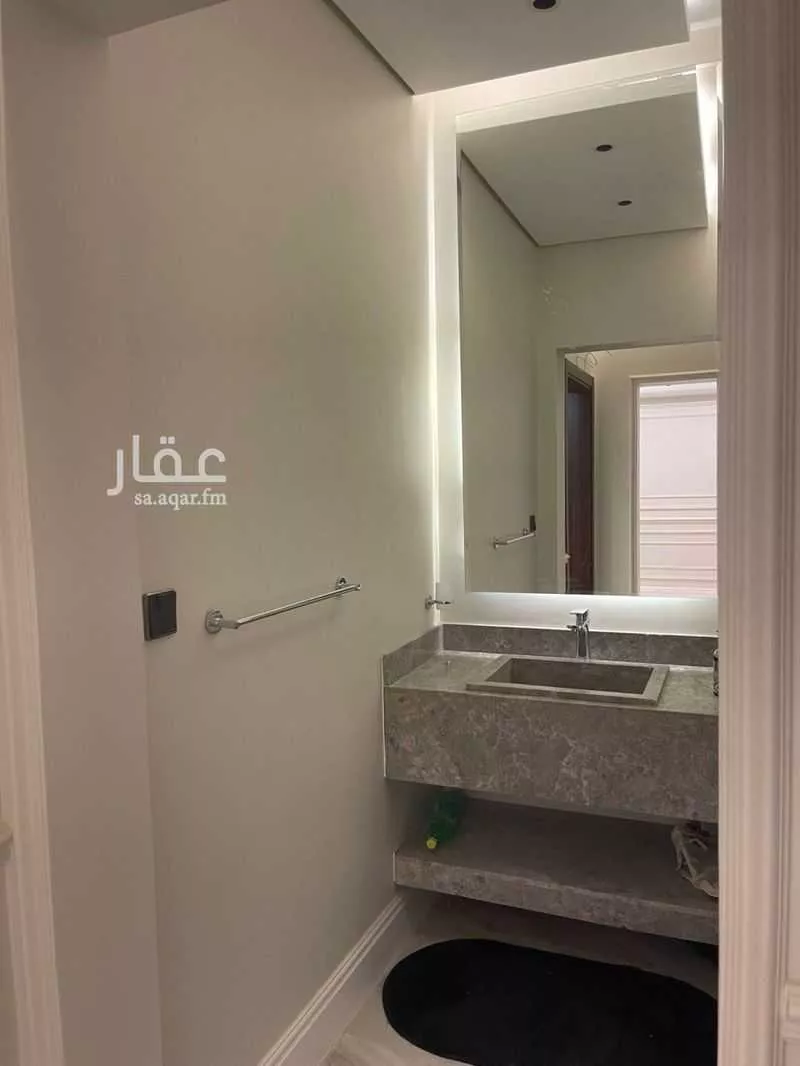 فيلا 7 غرف في الجنادرية 8