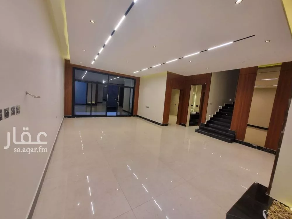 8 bedroom villa in Al Narjis 9