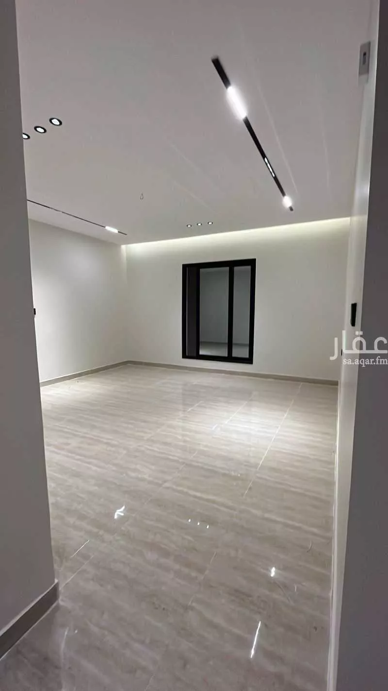 4 bedroom apartment in Ash Shulah 6