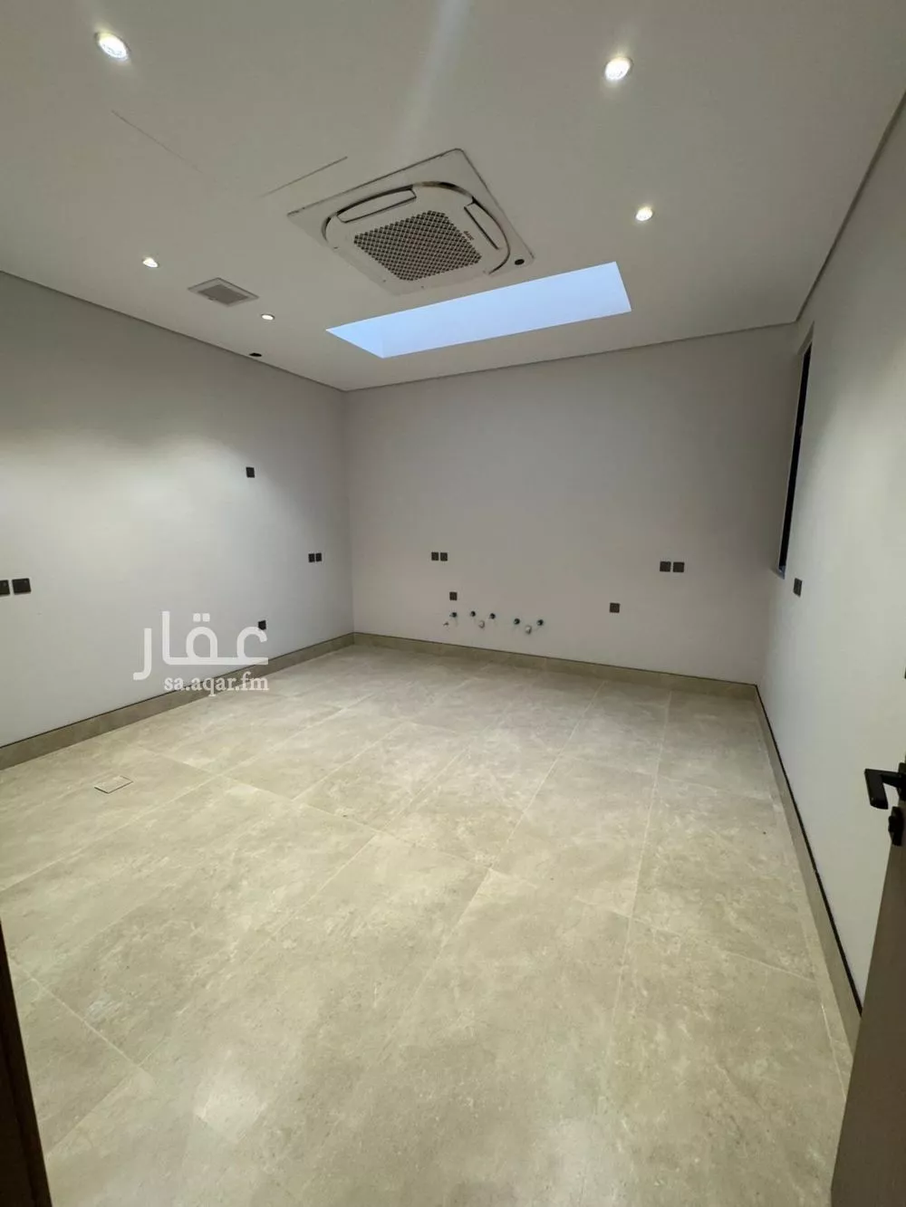 فيلا 5 غرف في المهدية 9