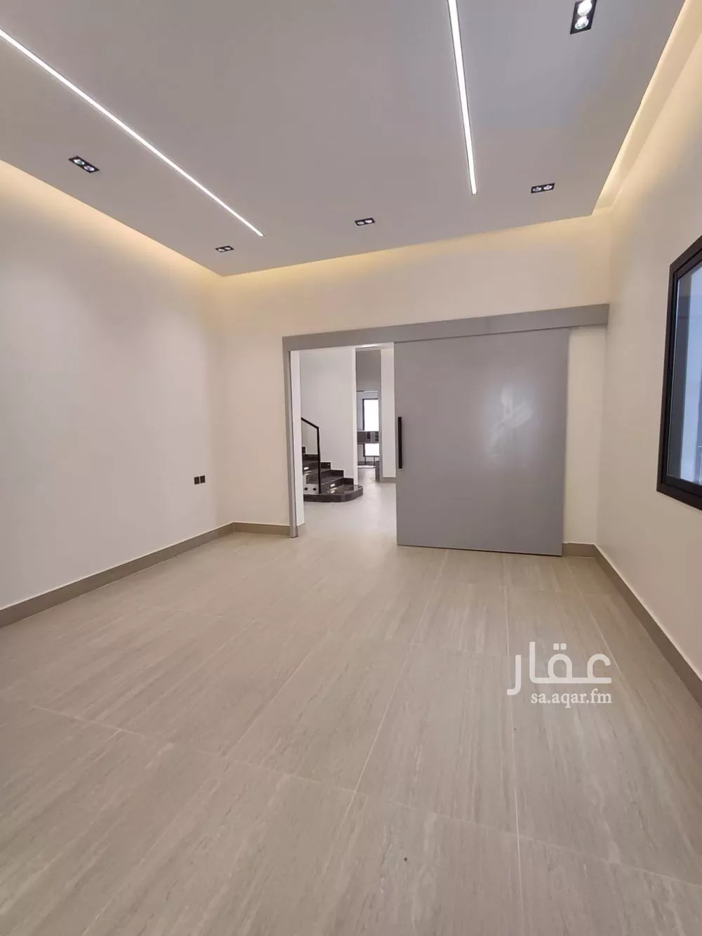 فيلا 6 غرف في البرية 8