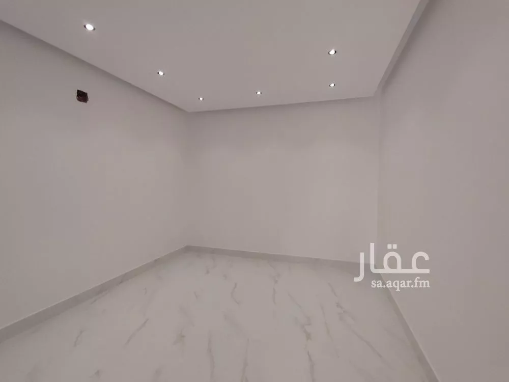فيلا 4 غرف في العريجاء الغربية، الرياض 9