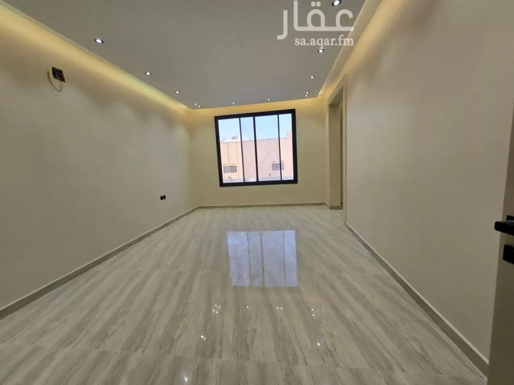 فيلا 5 غرف في العريجاء الغربية 11