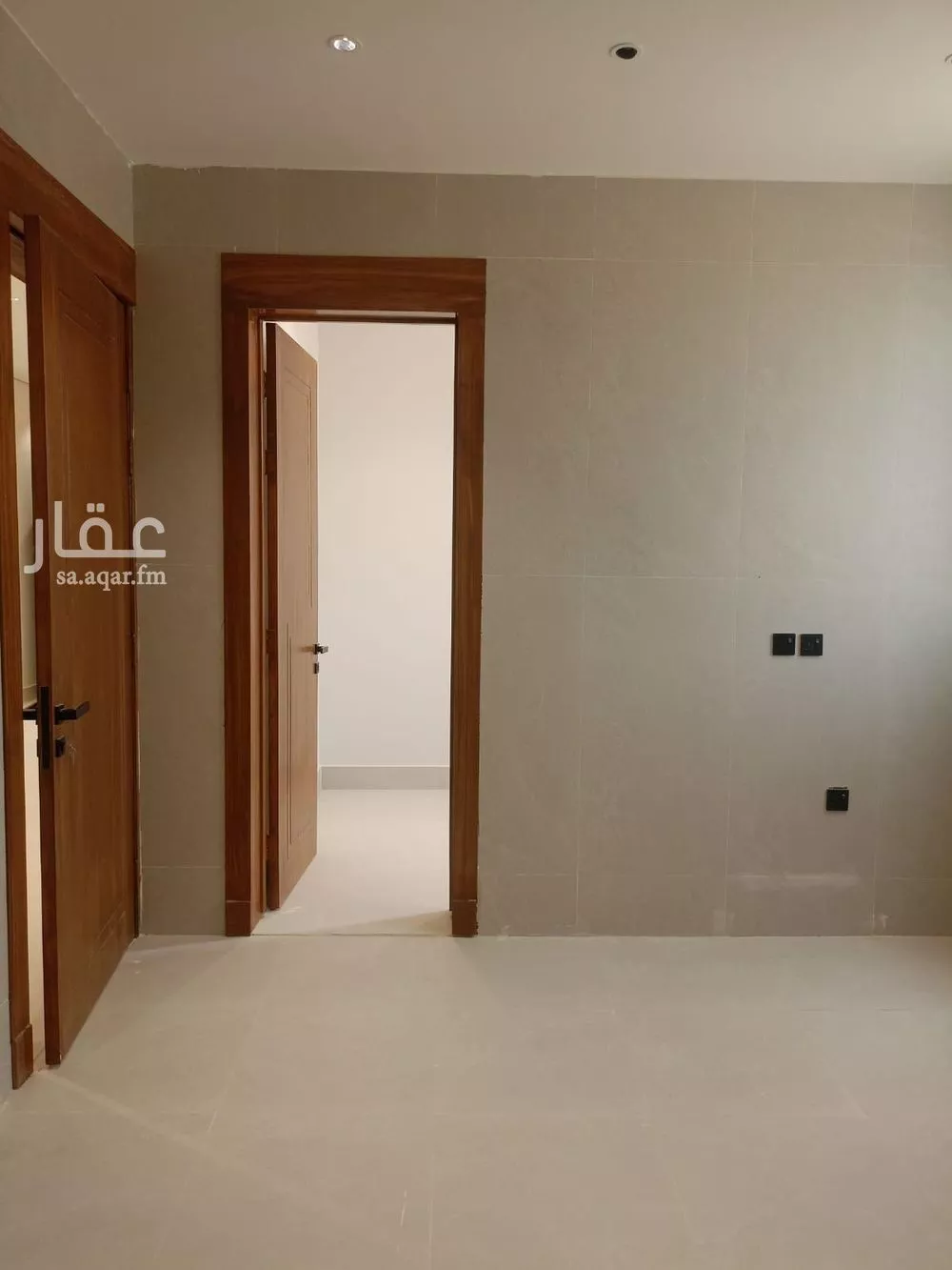 شقة 4 غرف في الجنادرية 5