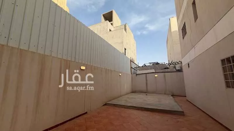فيلا 4 غرف في المونسية 13
