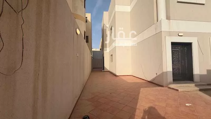 فيلا 4 غرف في المونسية 4
