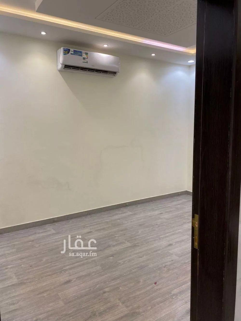 3 bedroom floor in Al Hazm 4