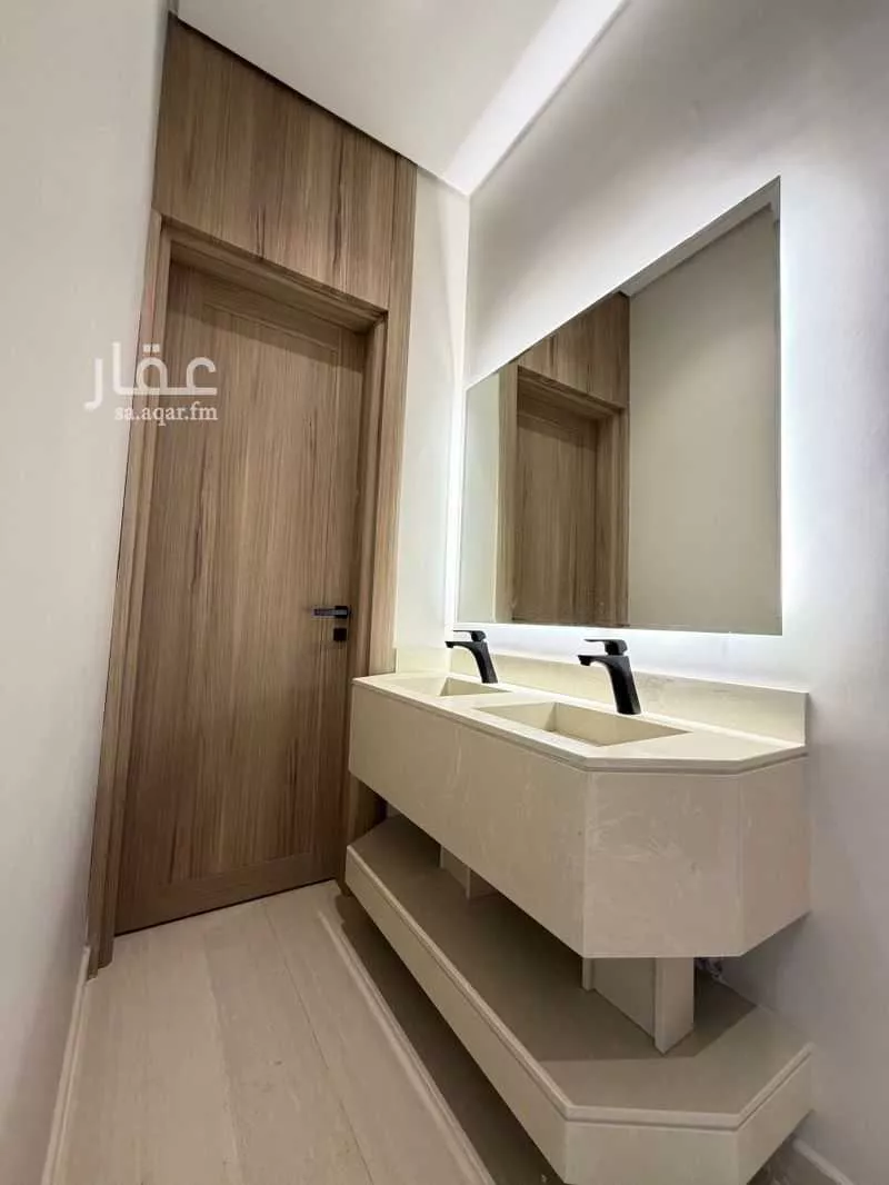فيلا 14 غرف في الرمال 4