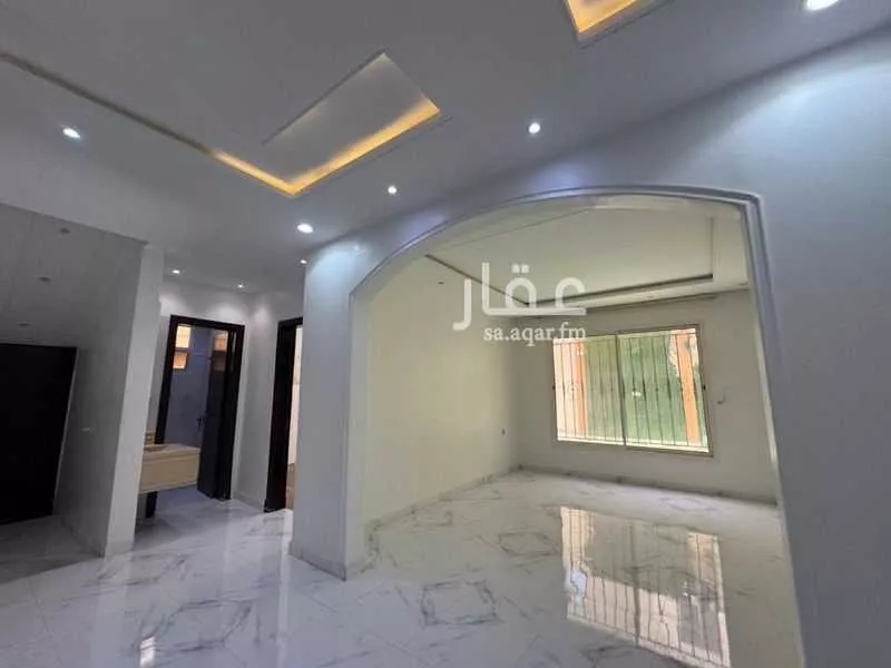 فيلا 4 غرف في عكاظ 7