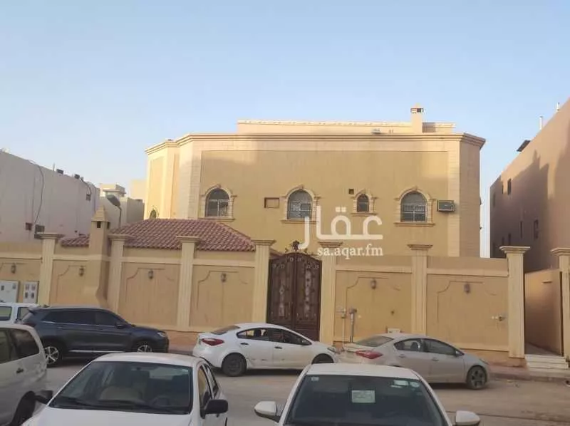فيلا 15 غرف في ظهرة لبن 20
