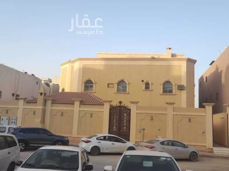 فيلا 15 غرف في ظهرة لبن 7