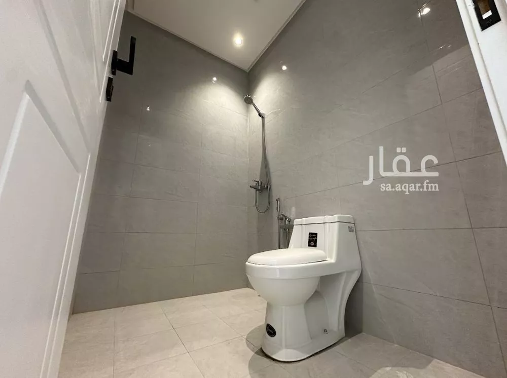 شقة 3 غرف في طويق 2