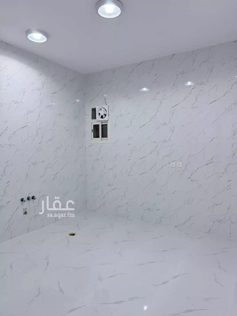 عمارة 800 م² في طويق 3