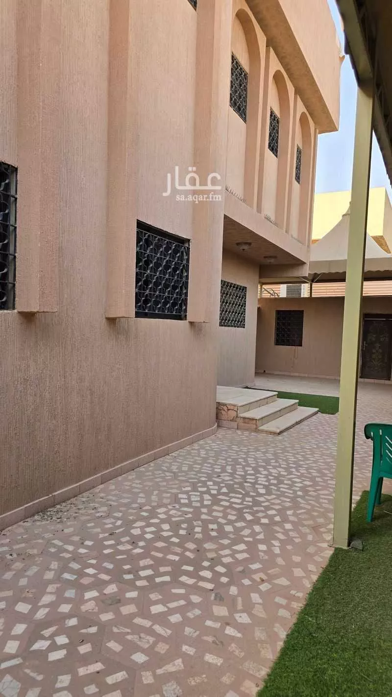 10 bedroom villa in King Fahd 2